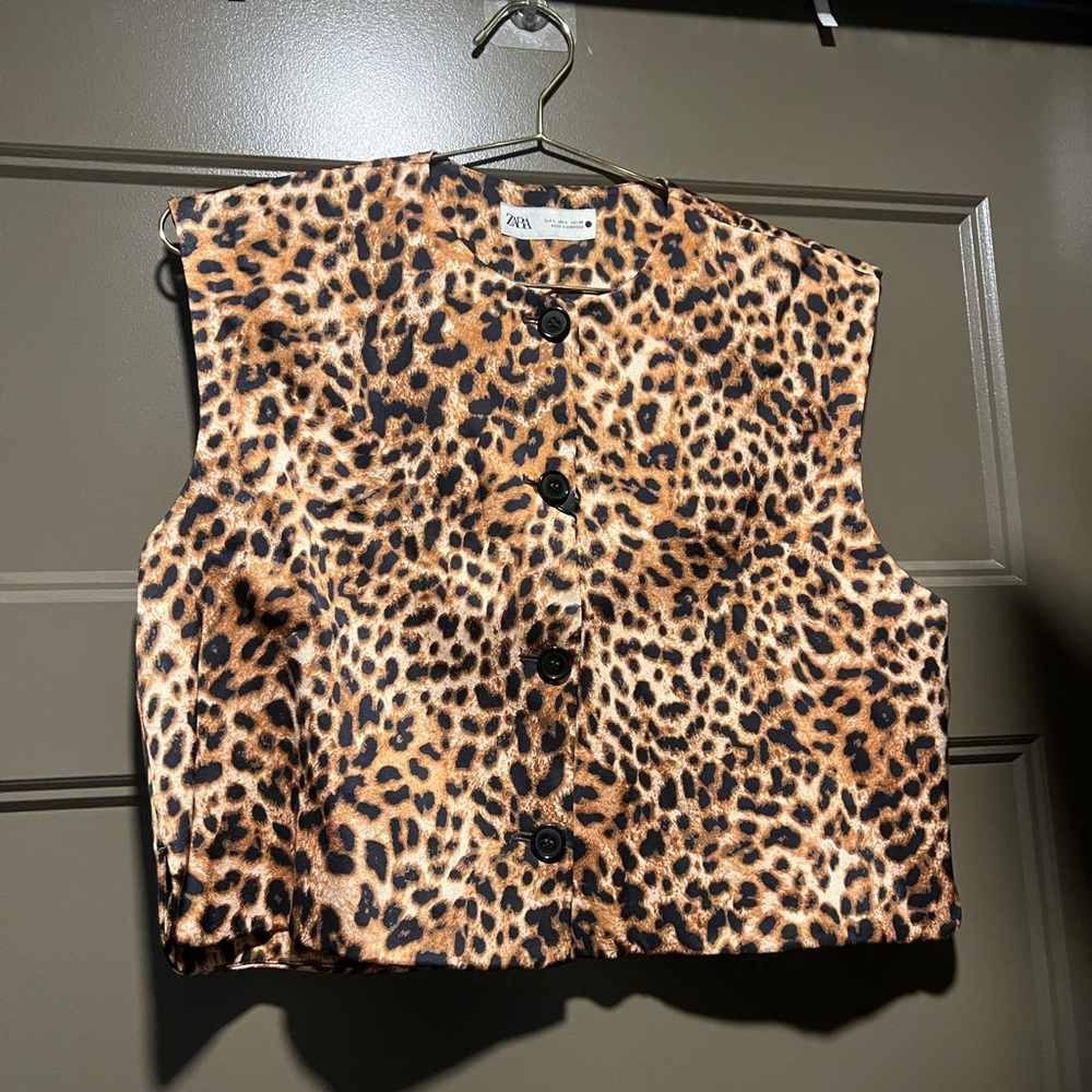 Zara Animal Print Button-Up Vest